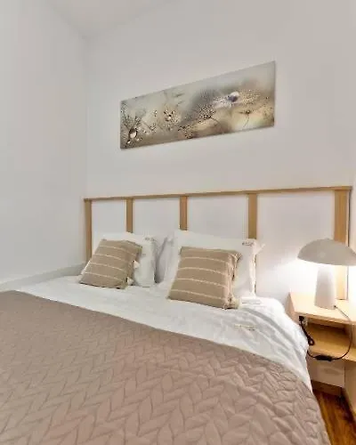 Calma アパート ズラティボール